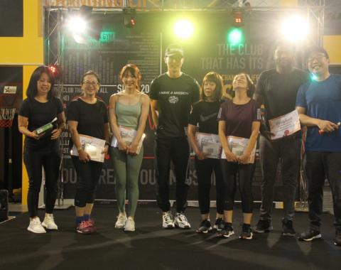 Wu Chun with members